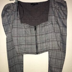FOREVER 21- Plaid Long Sleeve Crop Top w Zipper